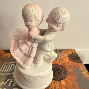 Vintage Dancing Boy and Girl

Artmark or Berman & Anderson